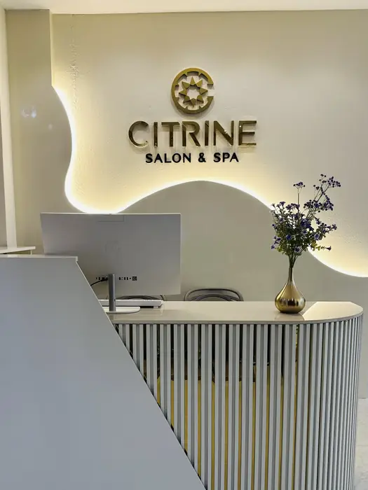 Reception at Citrine, dressed with fresh flowers